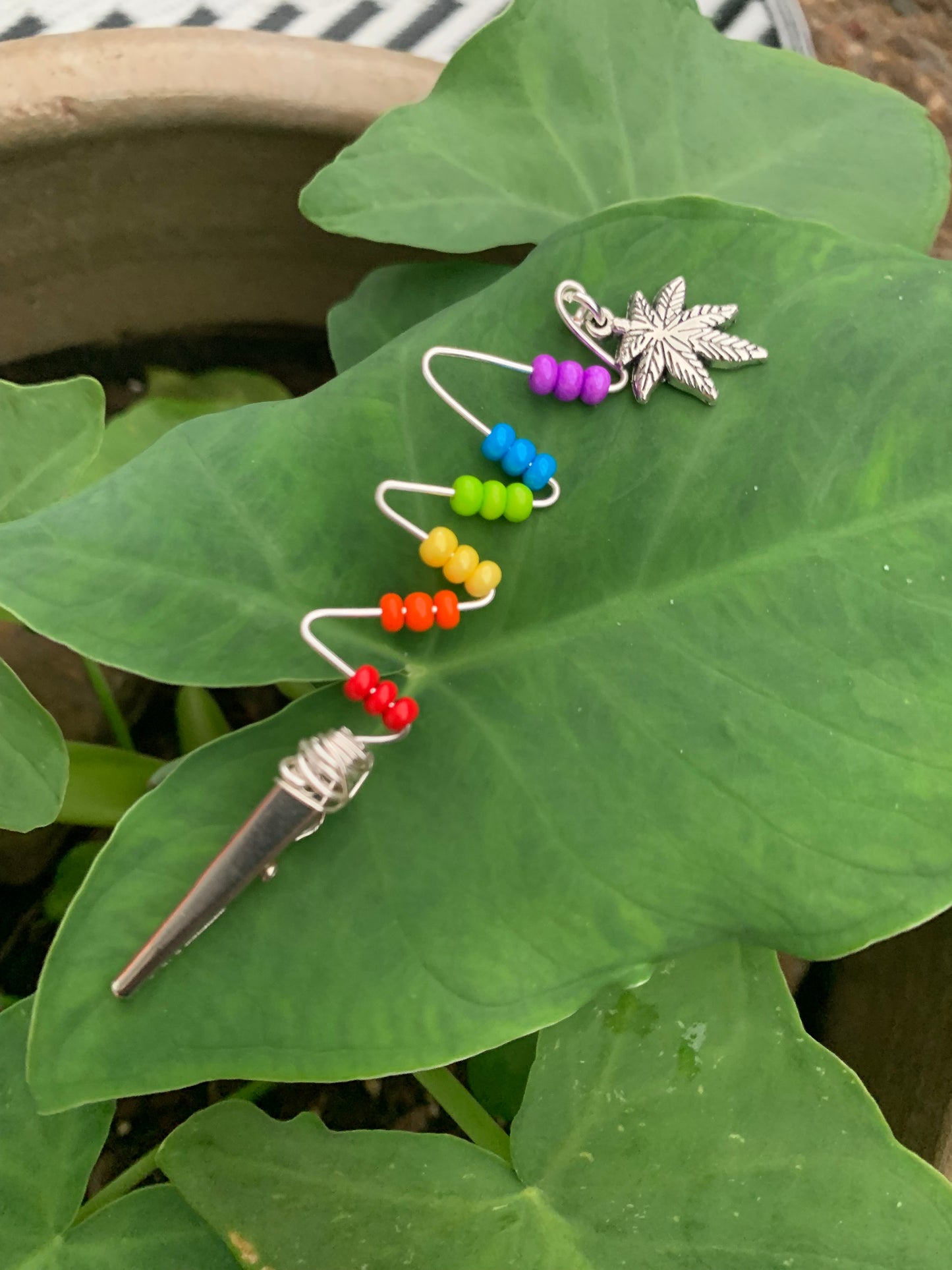 Trippy Rainbow Beaded Wire Roach Clip